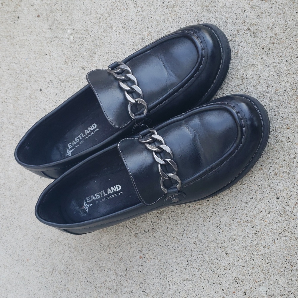 Eastland Nora Chain Slip On Loafer Chunky Heel Size 8W Academia Y2K Grunge Black